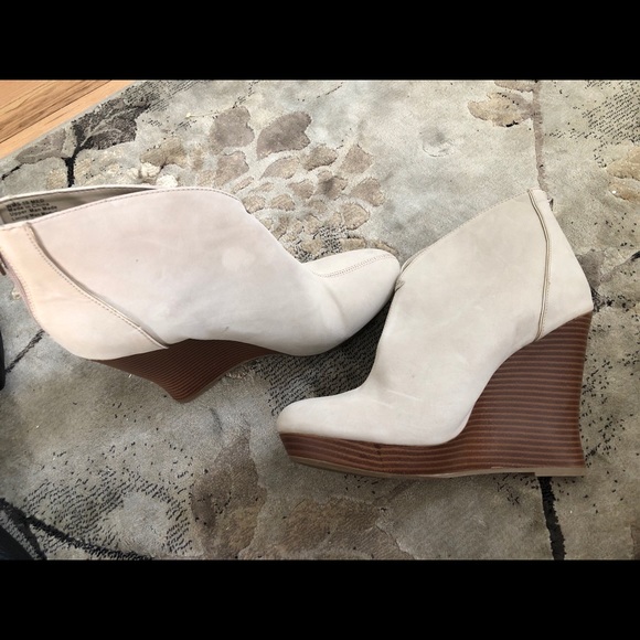 New Jennifer Lopez JLo Ankle Platform Ankle Boots - Picture 2 of 5